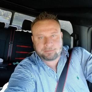 Meet your Posher, Aaron